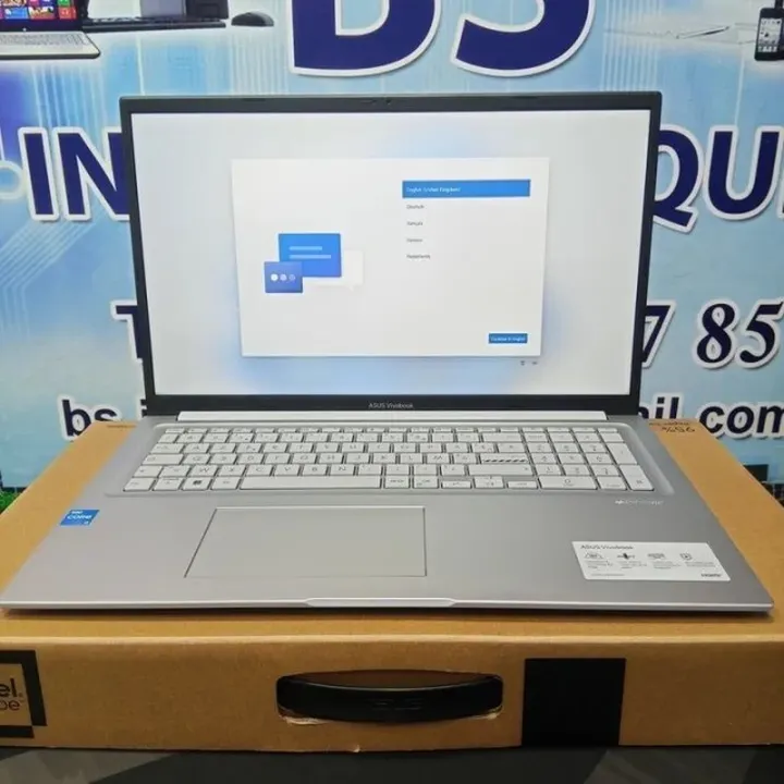 Asus Vivobook — i3-1315U · 8 Go · 17.3" Full HD