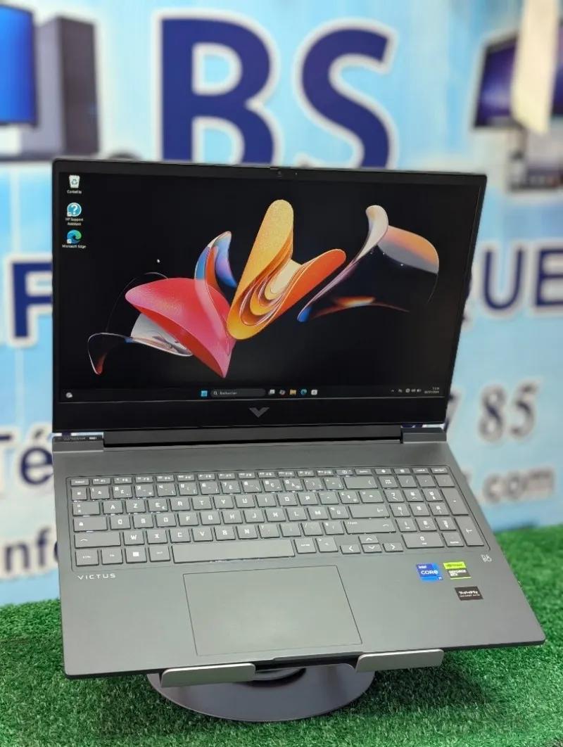 HP Victus 15 r0000sf — i7-13700H · 16 Go DDR5 · RTX 4070 8 Go · 15.6" FHD IPS 144 Hz