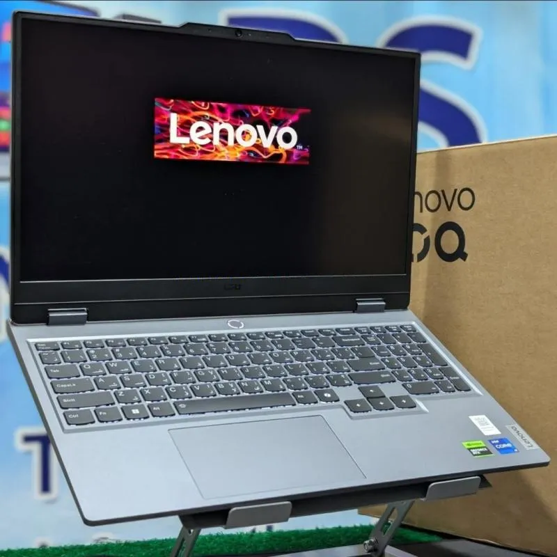 Lenovo LOQ 15 — i7-13650HX · 24 Go · RTX 4050 · 15.6" 144 Hz