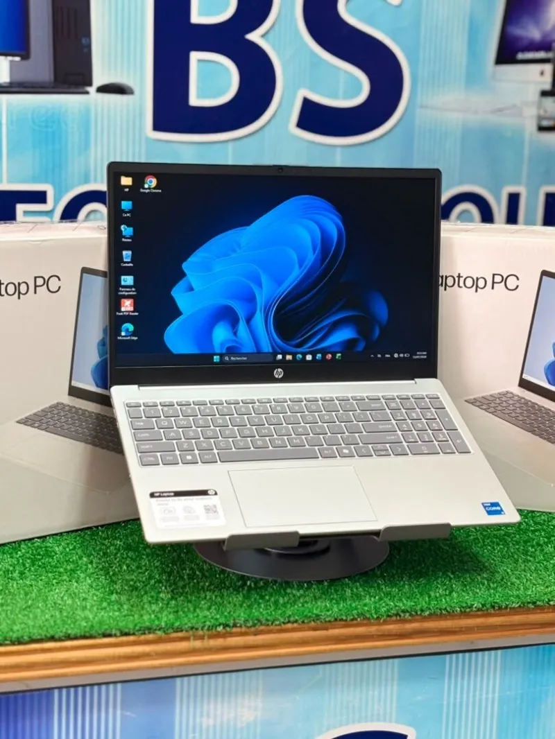 HP Laptop 15 — i5-1334U · 8 Go DDR4 · SSD NVMe 512 Go · Intel Iris Xe · 15.6"