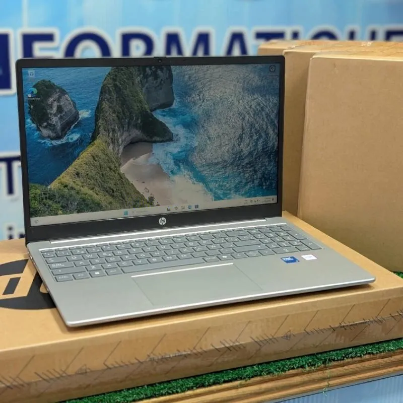 HP 15-fd0298ns — Intel Core 5 120U · 16 Go · 512 Go SSD · 15.6" FHD IPS