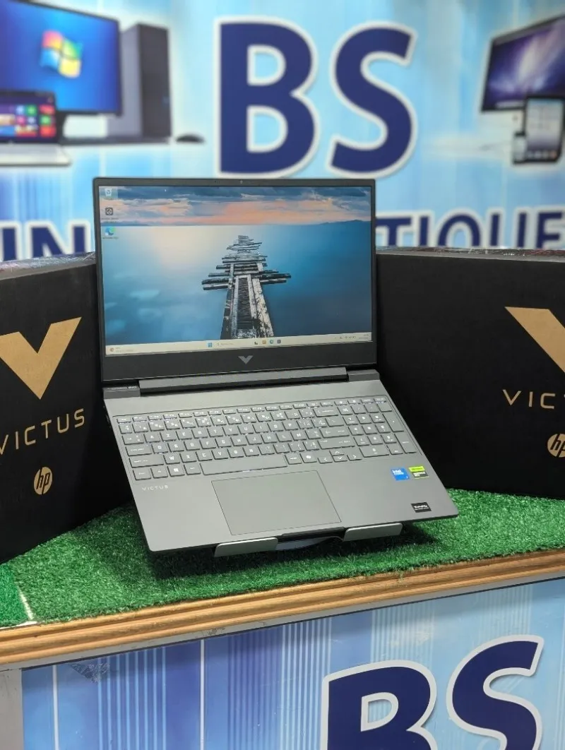 HP Victus 15-FA2095NW — Intel Core 7 240H · 16 Go · RTX 5060 · 15.6" FHD 144 Hz