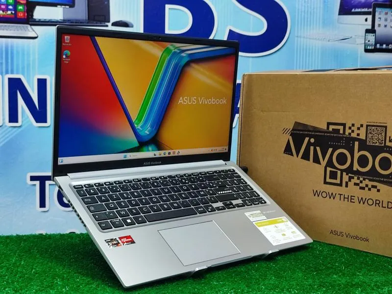 Asus Vivobook 15 M1502Q — Ryzen 7 5800H · 16 Go · SSD 1 To · 15.6" FHD