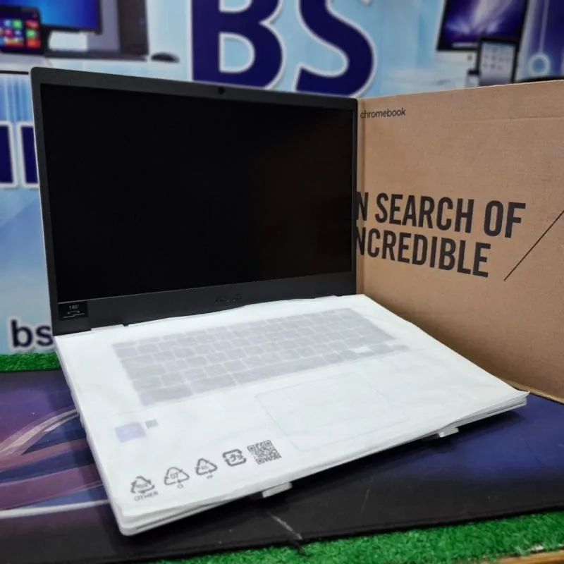 ASUS Chromebook CX1500CN — Celeron N3350 · 8 Go · 15.6" FHD