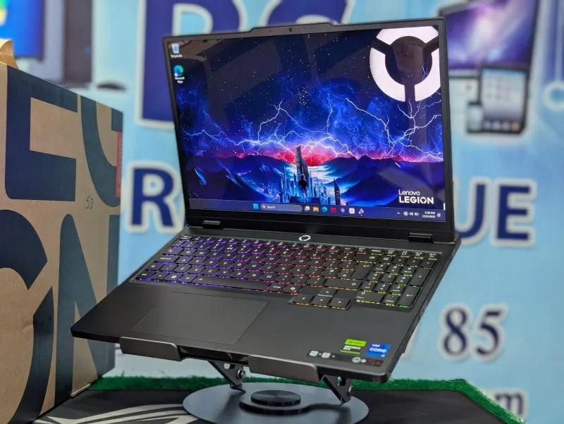 Lenovo Legion 5 — i7-13650HX · 24 Go DDR5 · RTX 5050 · OLED 165 Hz
