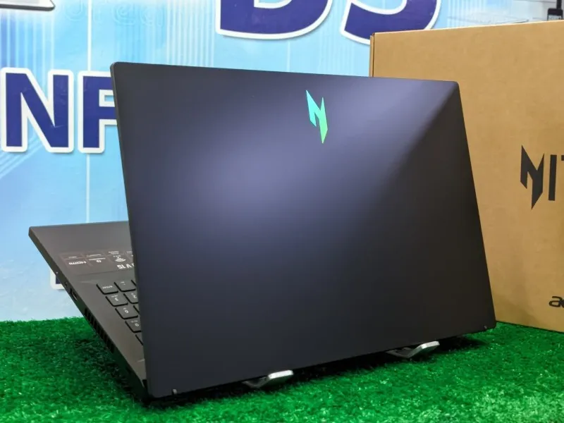 Acer Nitro V15 — i7-13620H · 16 Go · RTX 4060 · 15.6" 144 Hz