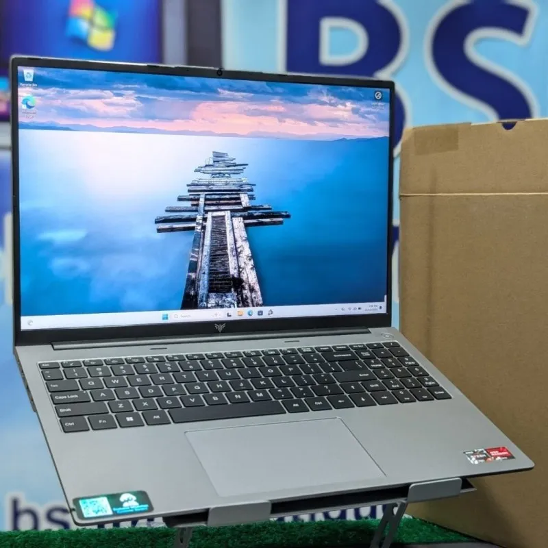 AceMagic RX 16 — Ryzen 7 7735HS · 16 Go DDR5 · 16.1" FHD