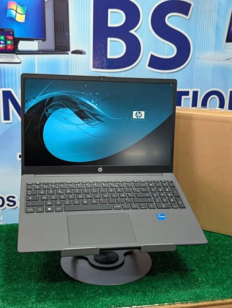 HP 250 G10 — i5-1334U · 8 Go · 512 Go SSD · 15.6" Full HD