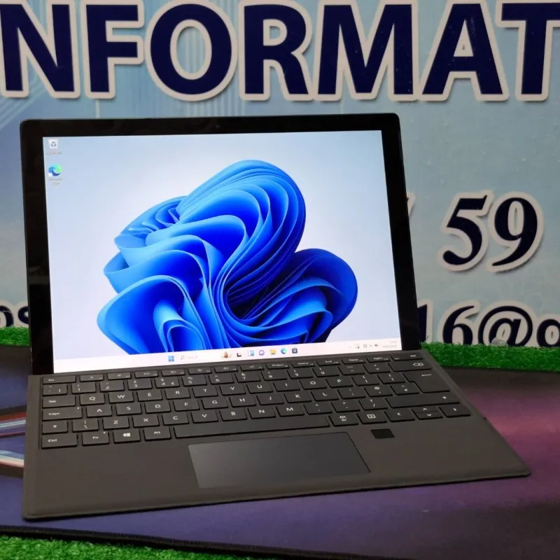 Microsoft Surface Pro 6 — i7-8650U · 16 Go · 512 Go SSD · 12.3" Tactile