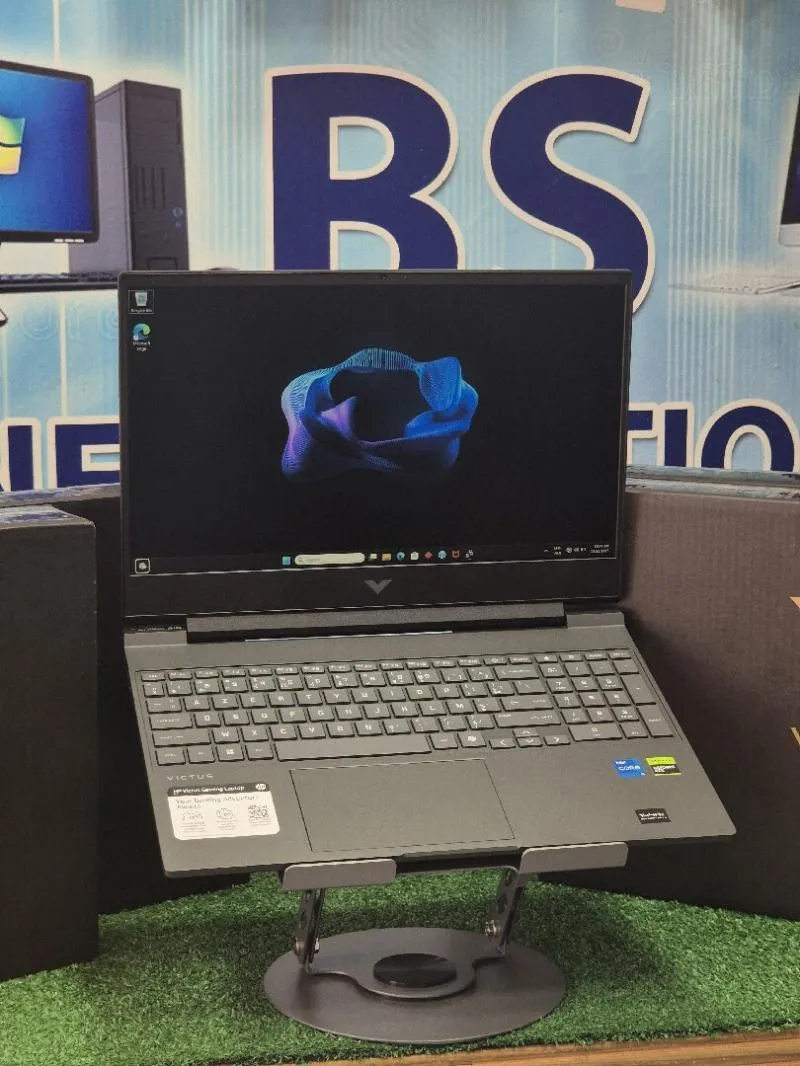 HP Victus 15 — i5-13420H · 8 Go · RTX 3050 6 Go · 15.6" 144 Hz