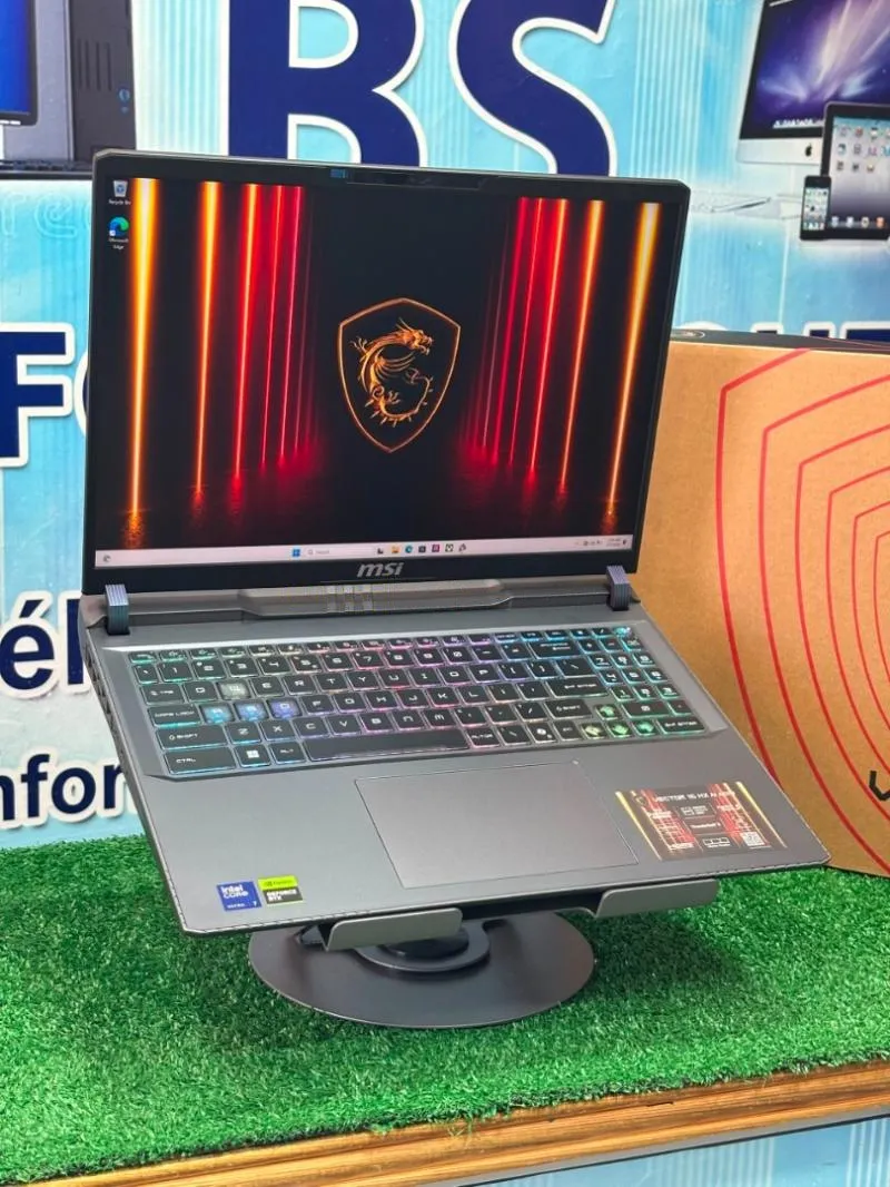 MSI Vector 16 HX AI A2XW — Ultra 7 255HX · 32 Go · RTX 5070 Ti · 1 To SSD NVMe · 16" 2K 240 Hz