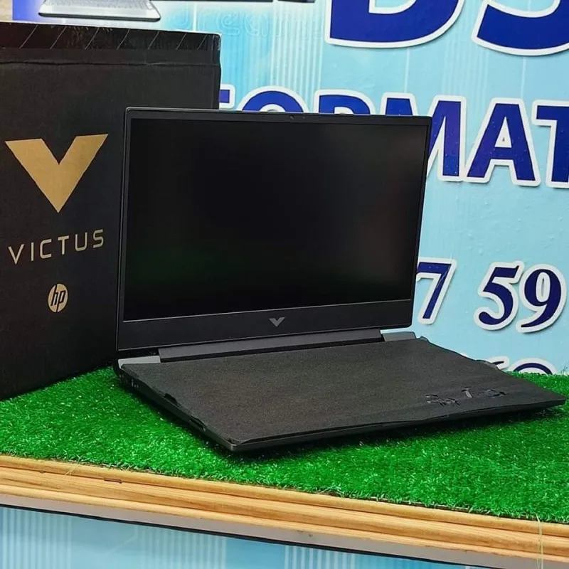 HP Victus — i5-12500H · 16 Go · RTX 4060 · 15.6" 144 Hz