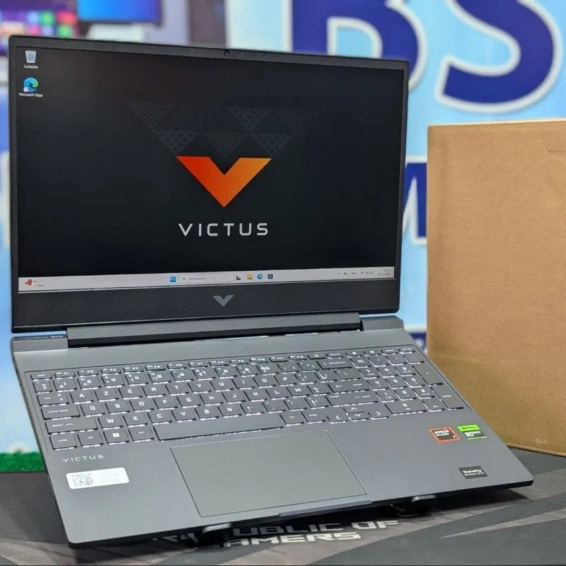 HP Victus 15 — Ryzen 7 8845HS · 16 Go DDR5 · RTX 4060 · 15.6" 144 Hz