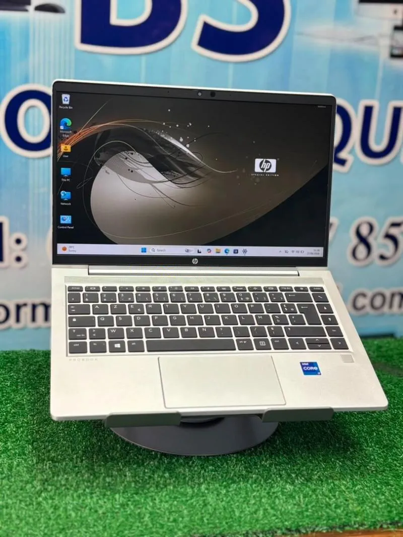 HP ProBook 440 G9 — i7-1255U · 16 Go · 512 Go SSD · 14" FHD IPS