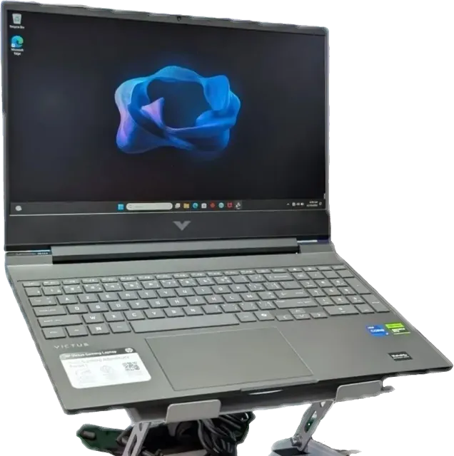 HP Victus 15 — i7-13620H · 16 Go · RTX 5060 · 15.6" 144 Hz
