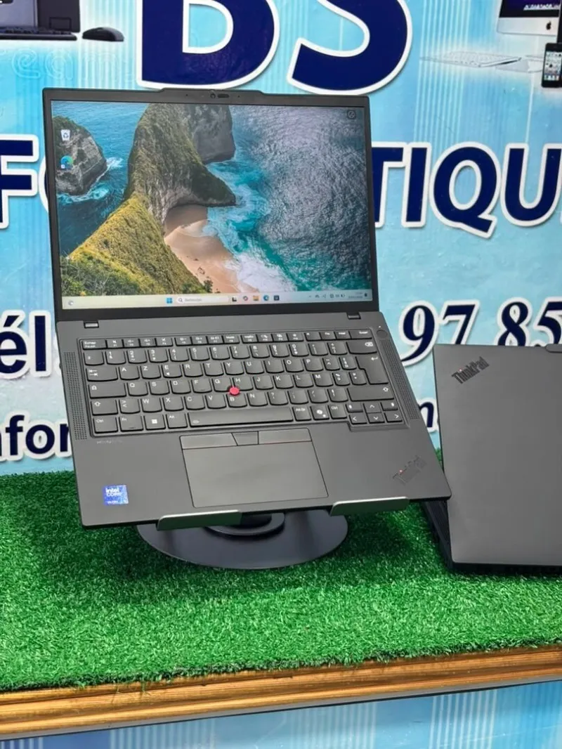 Lenovo ThinkPad T14 Gen 6 — Ultra 5 225U · 16 Go DDR5 · 256 Go SSD · 14" FHD Tactile
